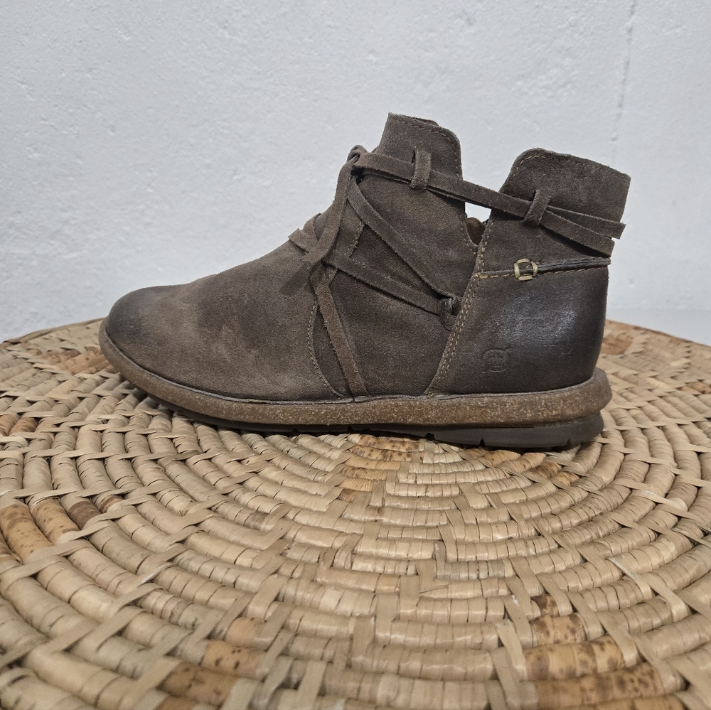 Born Tarkiln Brown Oiled Leather Chukka Ankle Boots 9.5 - Picture 2 of 7